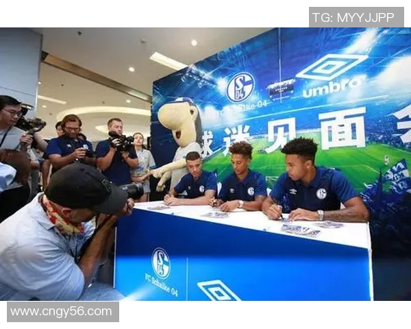 足球明星通道出场顺序揭秘让你了解赛场背后的明星风采与策略 足球明星通道出场顺序揭秘让你了解赛场背后的明星风采与策略